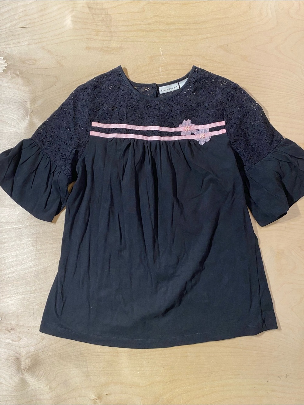 Kim Rogers Black Lace Yoke Flutter Sleeve Top with Pink Trim Large (RT)